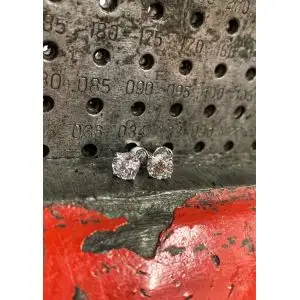 完美圆形白金钻石耳钉 - 照片 5